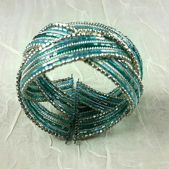 Bracelet Turquoise blue Glass & Silver bulge and seed Bead multiple strand cuff - Picture 5 of 8